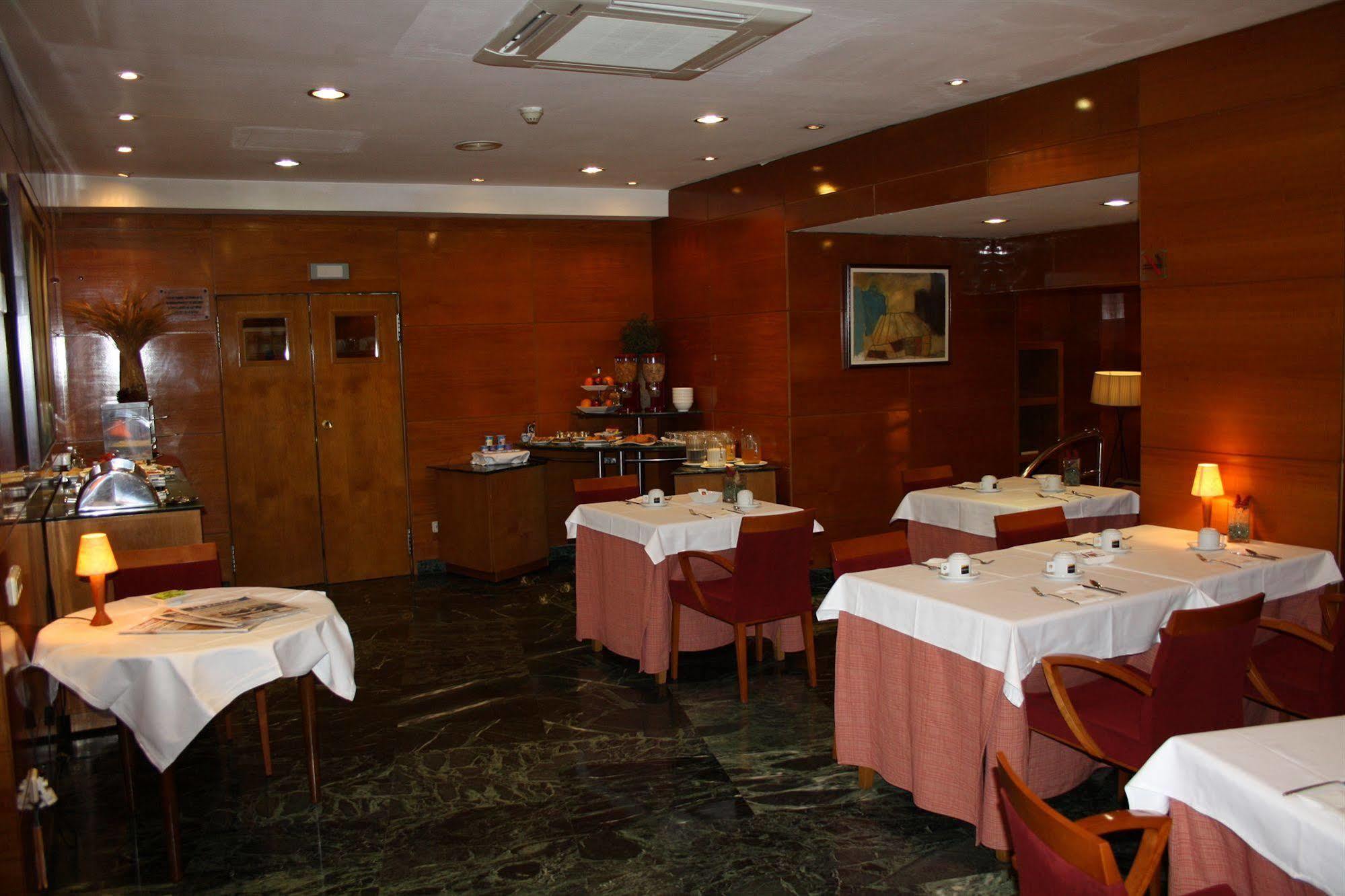 Hotel Pedralbes Barcelona Restaurant foto